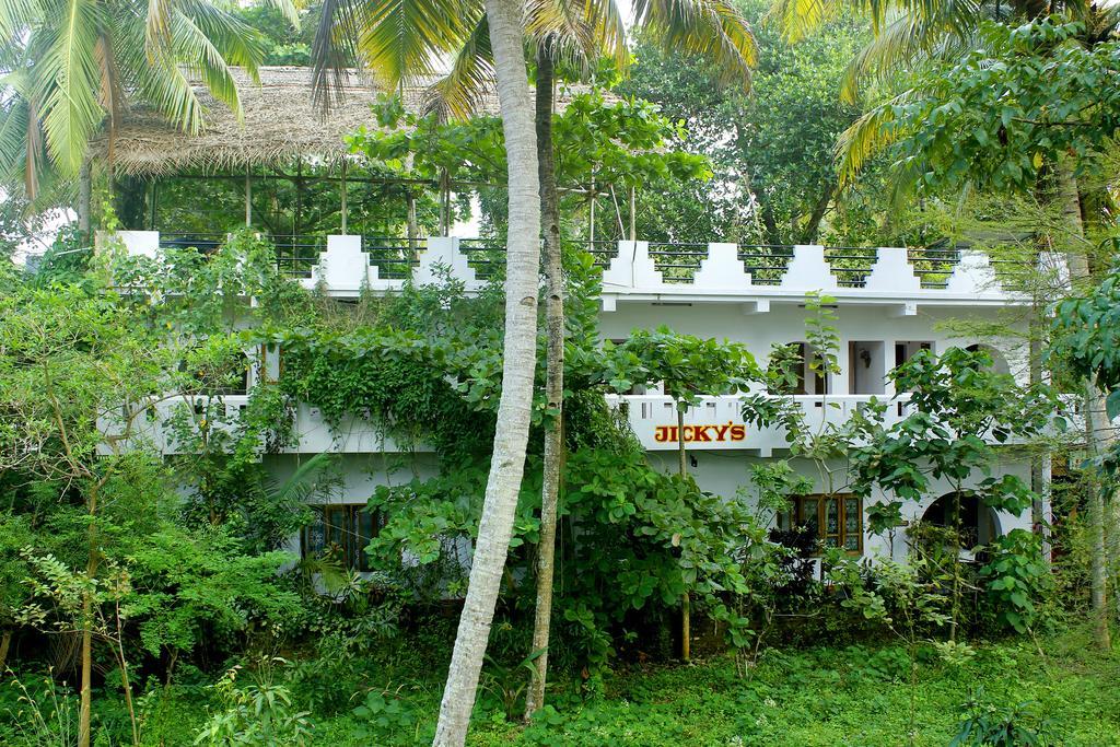 Jickys Nest Hotel Varkala Szoba fotó