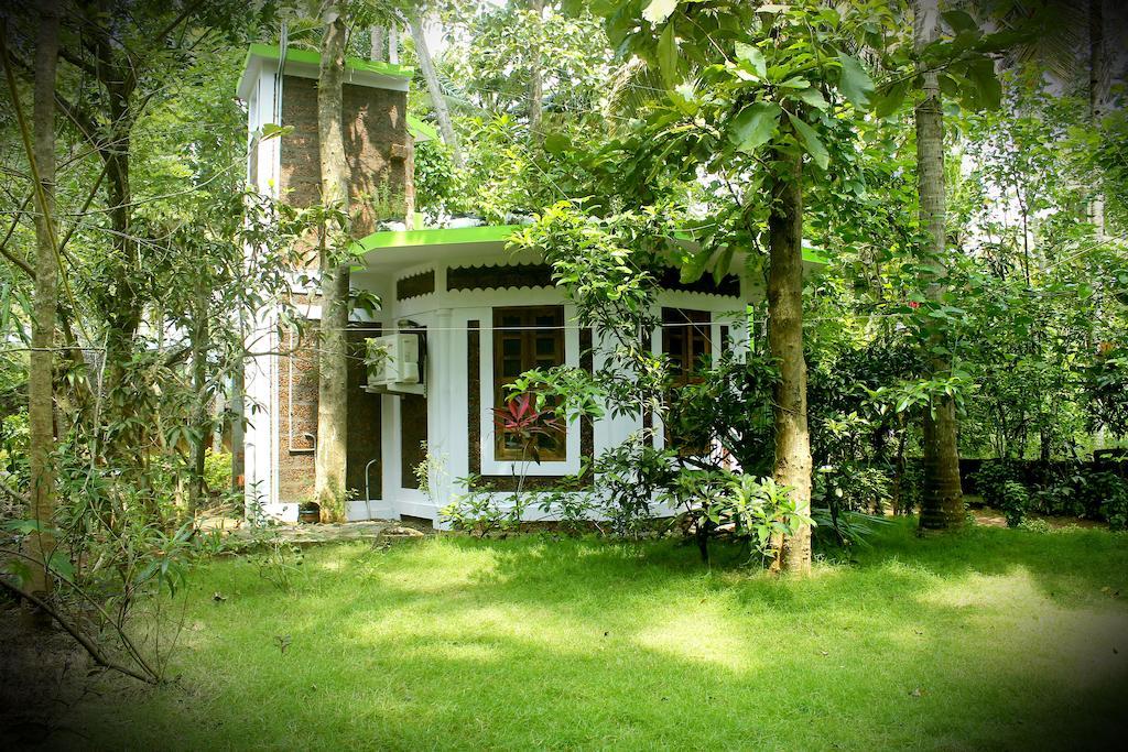 Jickys Nest Hotel Varkala Kültér fotó
