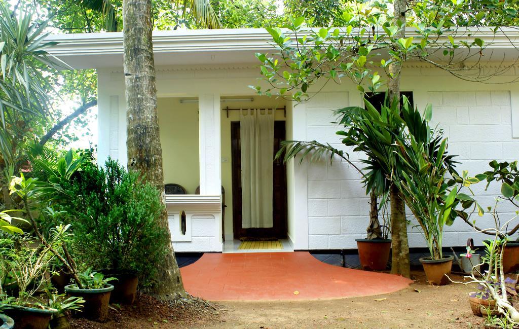 Jickys Nest Hotel Varkala Szoba fotó